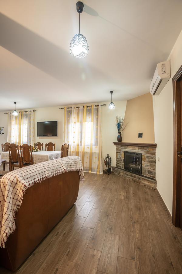 Вілла Casa El Encinar Nunomoral Екстер'єр фото